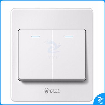 公牛 开关插座 二开双控开关面板 86型墙壁插座 G07K212C 86*86mm