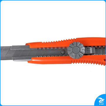 钢盾S06701118MM塑柄金属护套旋钮美工刀(把)