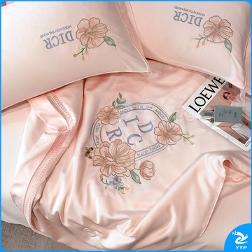 伊伊爱 花韵夏被 BZ0HJC2301082 150*200cm 填充物成分:涤纶(聚酯纤维) 重量约1500g (玉色)