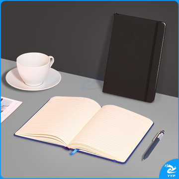 齐心（Comix）优品文具笔记本子/记事本/日记本 A5 122张 黑色 C5902